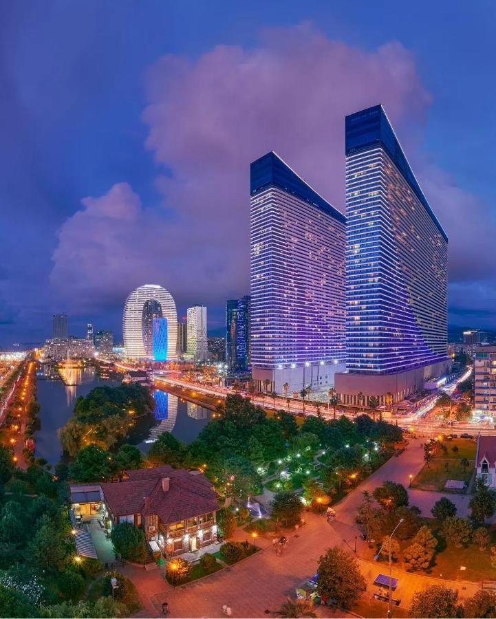 Orbi City Sea View - Special Category Lejlighedshotel Batumi Eksteriør billede
